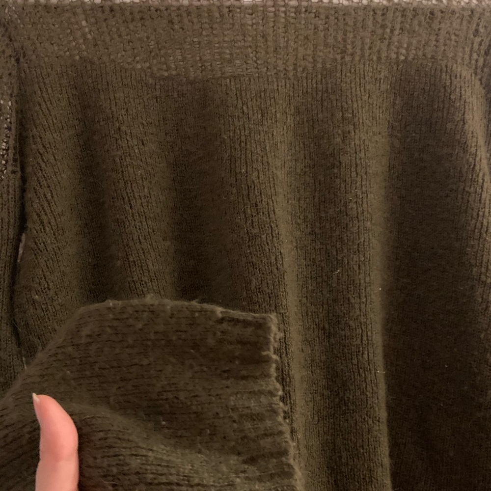 Knit - Picture 3 of 3